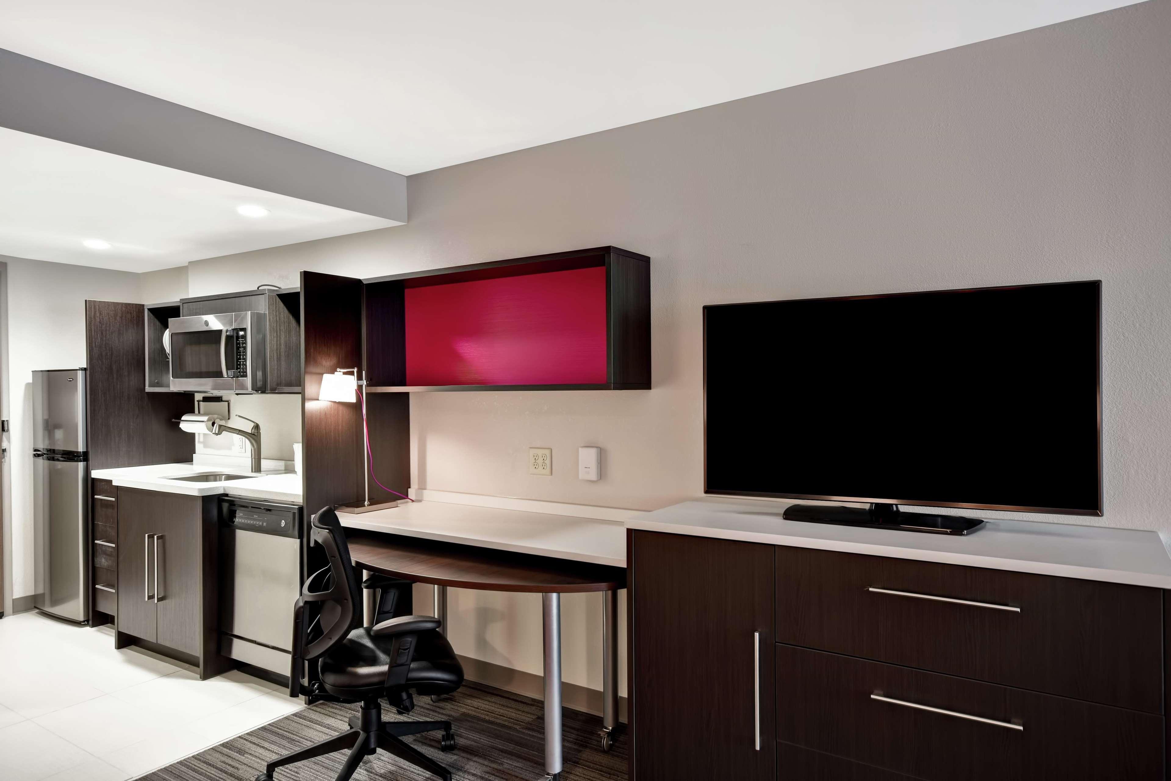 Home2 Suites By Hilton Walpole Фоксбъро Екстериор снимка